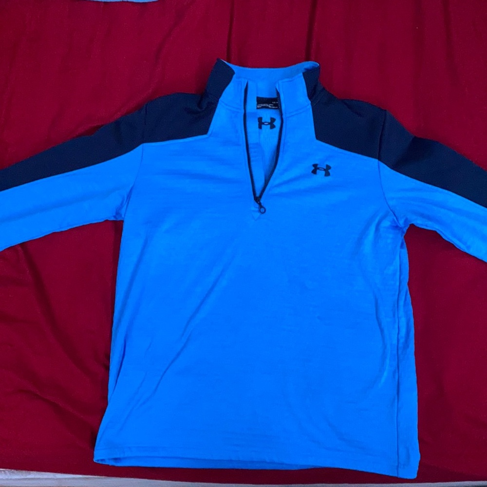 •Blue Under Armor half zip pullover